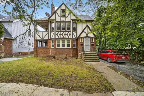 1558 Ivydale Rd, Cleveland Heights, OH 44118