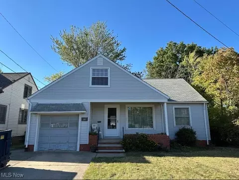 5860 Pearl Rd, Parma Heights, OH 44130