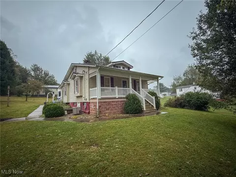 1667 County Rd 11, Dillonvale, OH 43917