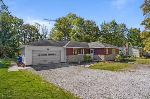 557 Wring Dr, Tallmadge, OH 44278