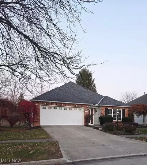 10369 Council Blf, Strongsville, OH 44136