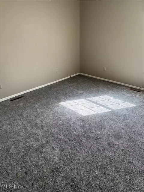 302 57th St, Vienna, WV 26105 photo 6