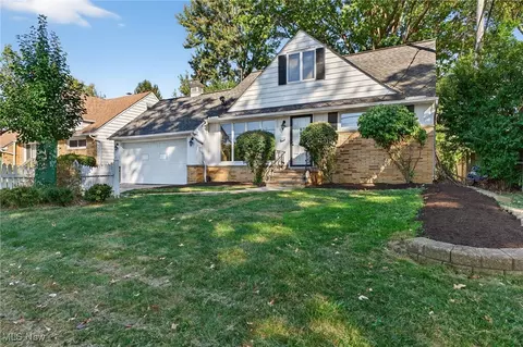 405 E 262nd St, Euclid, OH 44132