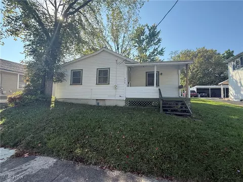 232 Howard St, Medina, OH 44256