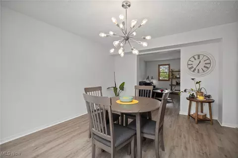 Dining - 1960 E 33rd St, Lorain, OH 44055 photo 4 of 4