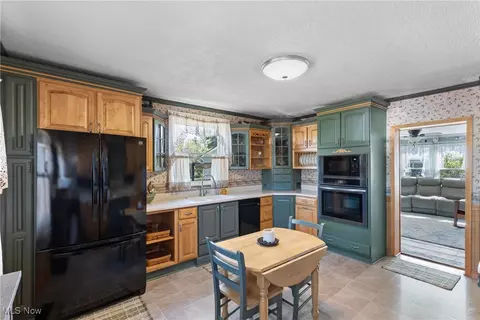 100 Maple Ave, Smithfield, OH 43948 photo 17