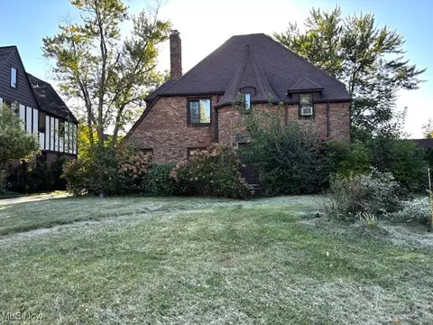3356 Daleford Rd, Shaker Heights, OH 44120