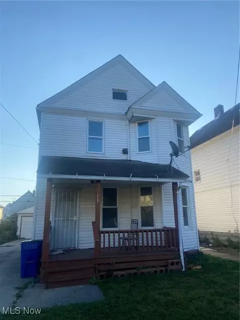 3197 W 90th St, Cleveland, OH 44102