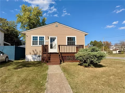 1693 E 32nd St, Lorain, OH 44055