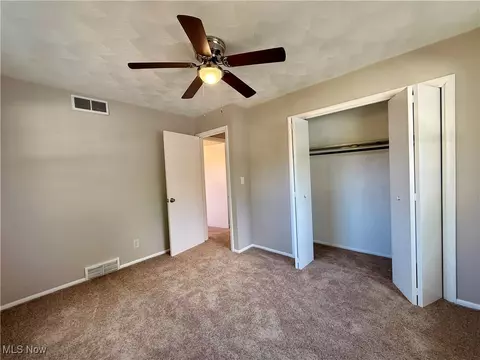 1693 E 32nd St, Lorain, OH 44055 photo 11