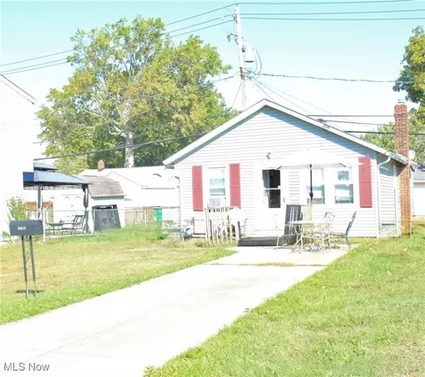 30059 Regent Rd, Wickliffe, OH 44092