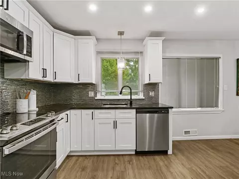 Kitchen - 5265 Bellview St, Maple Heights, OH 44137 photo 2 of 2