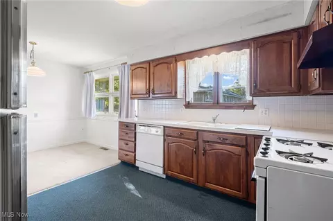 Kitchen - 3038 20th St NW, Canton, OH 44708 photo 3 of 3