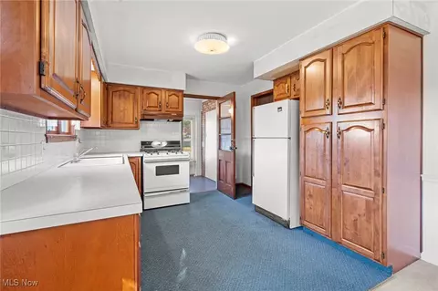 Kitchen - 3038 20th St NW, Canton, OH 44708 photo 1 of 3