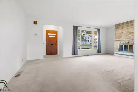 Living - 3038 20th St NW, Canton, OH 44708 photo 1 of 3