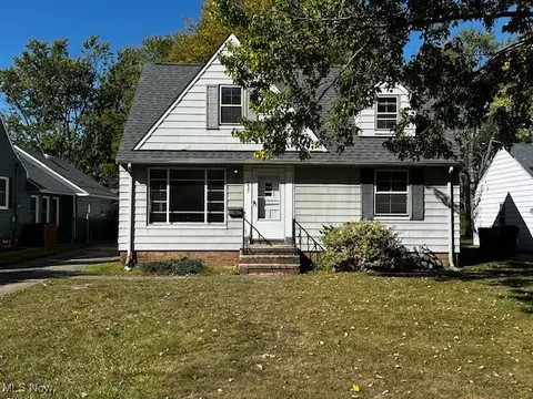 7230 Greenleaf Ave, Parma, OH 44130