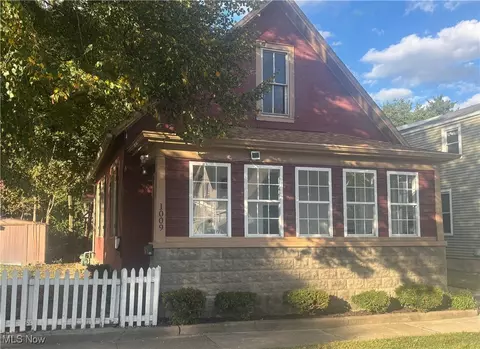 1009 4th St, Sandusky, OH 44870