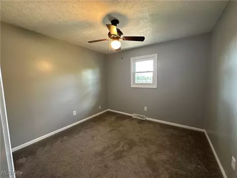 194 Railroad St, Lagrange, OH 44050 photo 15