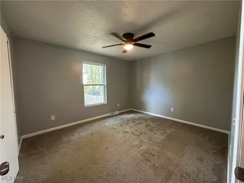 194 Railroad St, Lagrange, OH 44050 photo 7