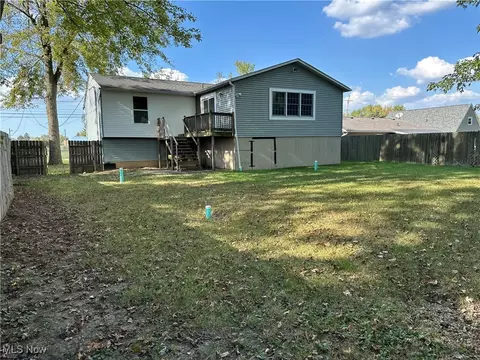 194 Railroad St, Lagrange, OH 44050 photo 2