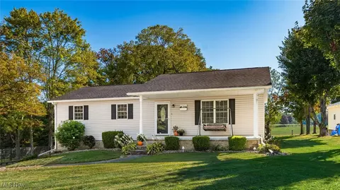 6740 Swing A Long Ln, Nashport, OH 43830