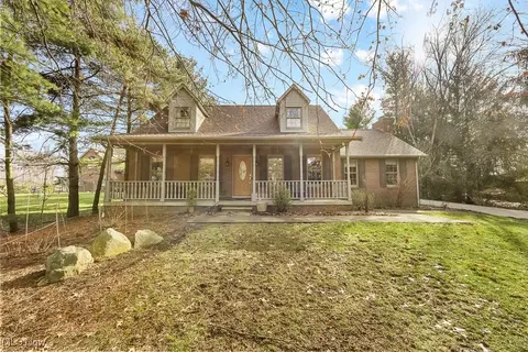 853 Fairway Dr, Alliance, OH 44601