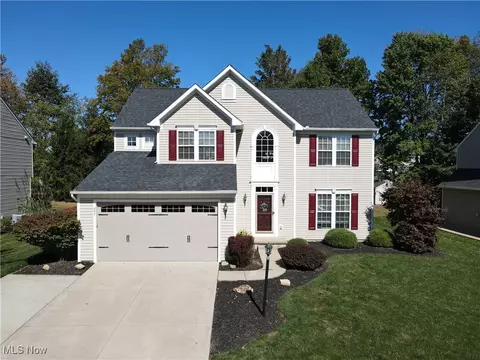 697 Brookledge Ct, Northfield, OH 44067