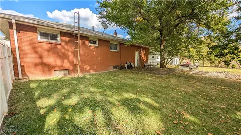 2038 Rohde St, Sandusky, OH 44870 photo 5