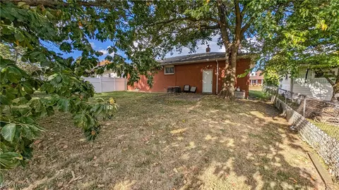 2038 Rohde St, Sandusky, OH 44870 photo 6