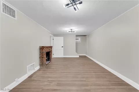 155 E 211th St, Euclid, OH 44123 photo 30
