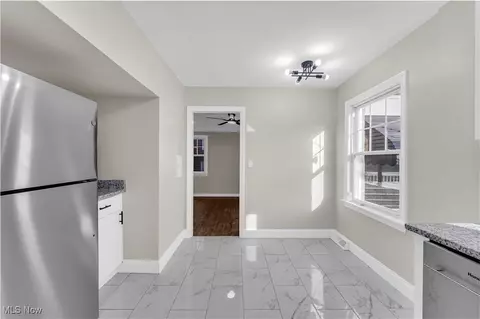 155 E 211th St, Euclid, OH 44123 photo 16