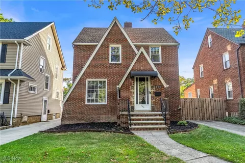 155 E 211th St, Euclid, OH 44123