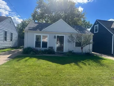 13501 Astor Ave, Cleveland, OH 44135