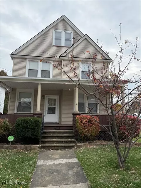 2025 W 100th St, Cleveland, OH 44102