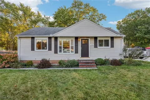 5833 Stearns Rd, North Olmsted, OH 44070