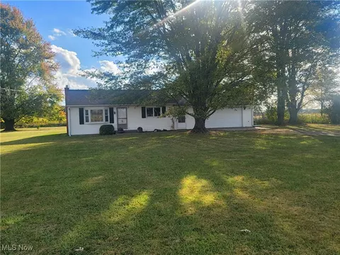 12119 State Route 301, Lagrange, OH 44050