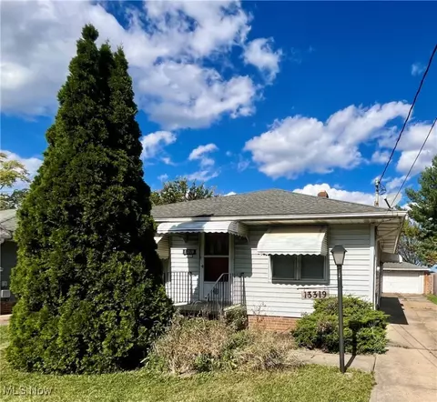 13319 Mccracken Rd, Garfield Heights, OH 44125