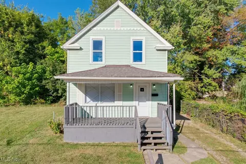 166 Chittenden St, Akron, OH 44306