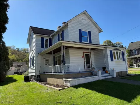 572 W Main St, Adena, OH 43901