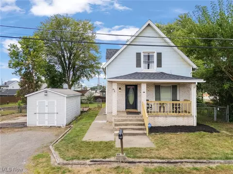 1821 Wallace Ave NE, Canton, OH 44705