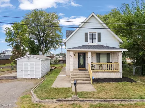 1821 Wallace Ave NE, Canton, OH 44705