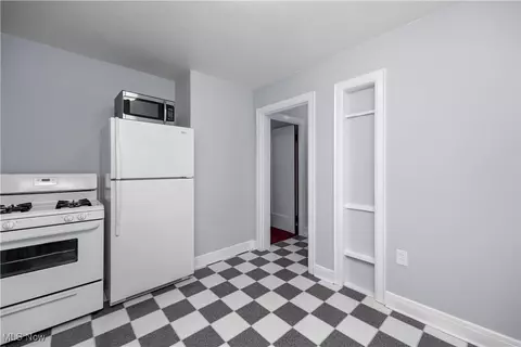 719 E 34th St, Lorain, OH 44055 photo 14