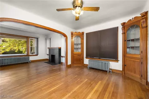 719 E 34th St, Lorain, OH 44055 photo 4