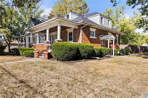 719 E 34th St, Lorain, OH 44055 photo 5