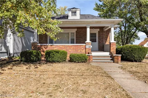 719 E 34th St, Lorain, OH 44055
