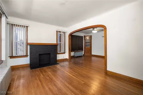 719 E 34th St, Lorain, OH 44055 photo 3