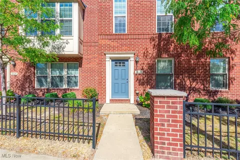 12110 Detroit Ave, Lakewood, OH 44107