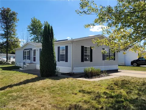 10112 Lady Catherine Ct, Streetsboro, OH 44241