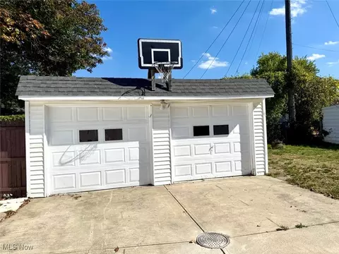 315 E 232nd St, Euclid, OH 44123 photo 26