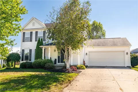 3026 Wright Rd NW, Uniontown, OH 44685